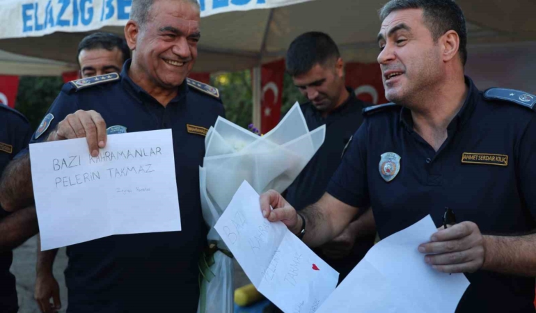 ogrencilerin-ziyaret-ettigi-depremzede-itfaiyecilere-anlamli-not-zx381WC9.jpg
