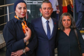 ozgur-ozel-annenin-gozyasinin-rengi-yoktur-is7xZKt8.jpg