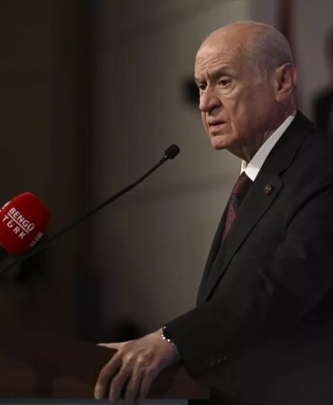 bahceli-turk-ve-kurtlerin-birbirini-sevmesi-dini-ve-siyasi-bir-farzdir-2sX13F1H.jpg