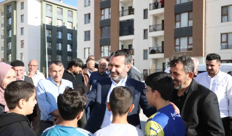 elazig-belediye-baskani-asagidemirtasta-incelemelerde-bulundu-qFF4T22T.jpg