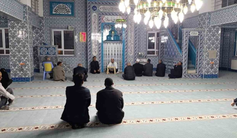 elazig-kovancilarda-sabah-namazi-bulusmalari-suruyor-lPci9RTI.jpg