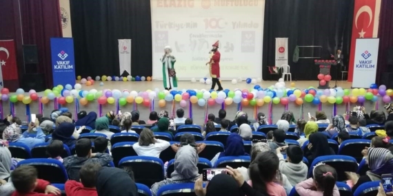 Elazığ'da '100. Yılda Çocuklarımızla 100 Şenlik' Coşkuyla Kutlandı Elazığ’da ‘100. Yılda Çocuklarımızla 100 Şenlik’ Coşkuyla Kutlandı