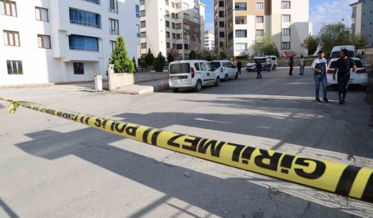 elazigda-3-kisinin-yaralandigi-silahli-kavgayla-ilgili-bir-supheli-tutuklandi-KzdTG1KB.jpg