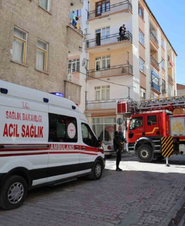 elazigda-ailenin-ulasamadigi-iki-kardes-uyurken-bulundu-PliIUAih.jpg