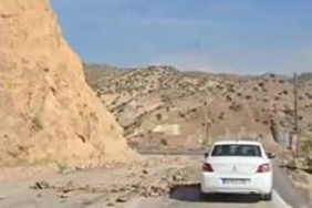 elazigda-deprem-sonrasi-kayalar-yola-dustu-dTPt7fVH.jpg