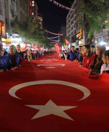 elazigda-fener-alayi-renkli-goruntuler-olusturdu-2mSjM6dm.jpg