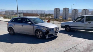 elazigda-iki-otomobil-carpisti-1-yarali-xGtER5qv.jpg