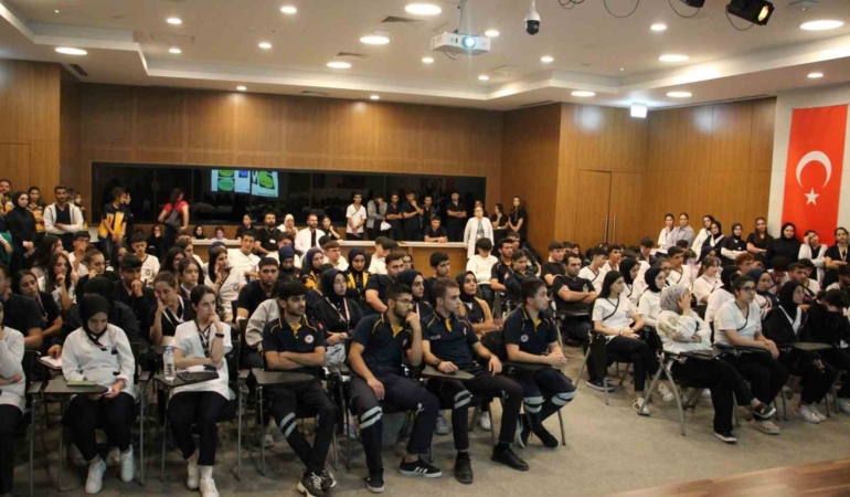 elazigda-kesici-alet-yaralanmalarina-yonelik-egitim-3x4rGcEM.jpg