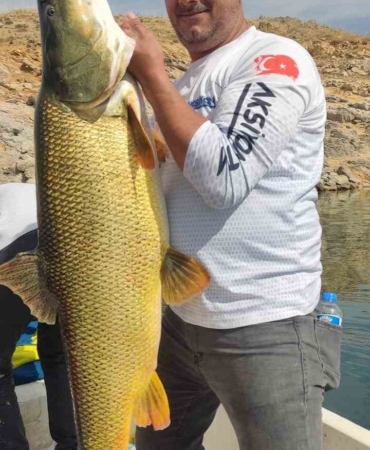 elazigda-oltaya-38-kiloluk-dev-firat-turnasi-takildi-mD7jPt5D.jpg