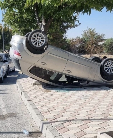 elazigda-otomobil-takla-atti-2-yarali-akCnybD3.jpg