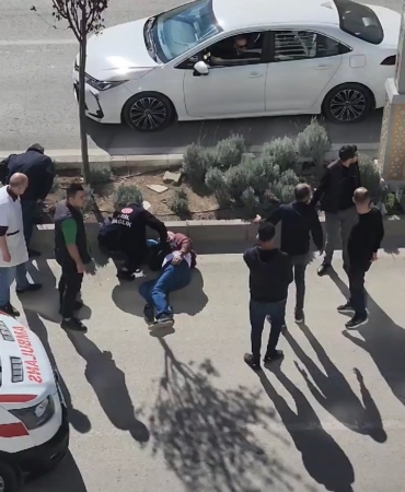 elazigda-otomobilin-carptigi-yaya-yaralandi-Cm8EkgN3.jpg