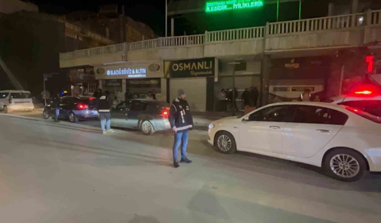 elazigda-polis-suclulara-goz-actirmiyor-PLAKc7BV.jpg