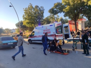 elazigda-ticari-taksi-ile-motosiklet-carpisti-1-yarali-gU5m5pX7.jpg