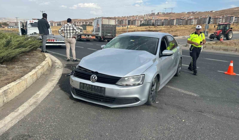elazigda-trafik-kazasi-2-yarali-h8hIF8Bi.jpg