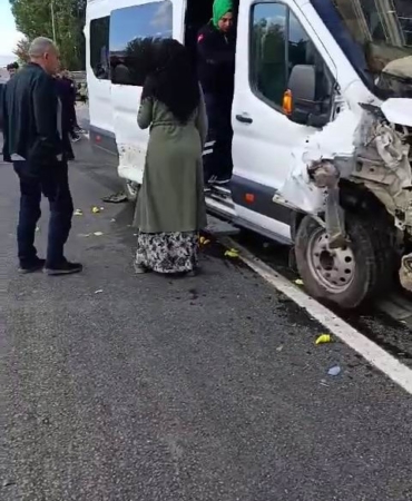 elazigda-trafik-kazasi-3-yarali-sSedZGD4.jpg