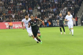 Elazığspor, Menemen FK'ya 3-0 Mağlup Oldu elazigspor-menemen-fkya-3-0-maglup-oldu-31-maclik-yenilmezlik-serisi-sona-erdi-AXlLi4wF.jpg