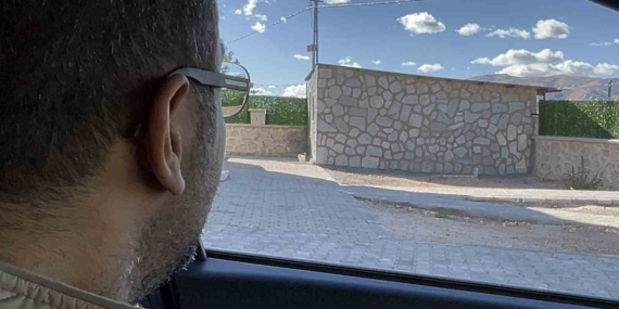 Engelli kedinin bakımı için 60 kilometre yol gidiyor Engelli kedinin bakımı için 60 kilometre yol gidiyor