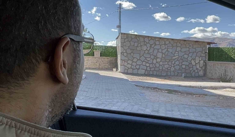 engelli-kedinin-bakimi-icin-60-kilometre-yol-gidiyor-zQfvKQuj.jpg
