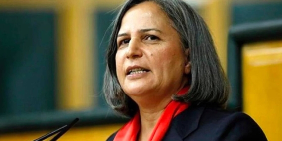 Gültan Kışanak: Belki 29 Ekim Cumhuriyet'in ilan edilişinin yıl dönümü vesilesiyle Öcalan'ın sesini duyabiliriz Gültan Kışanak: Belki 29 Ekim Cumhuriyet’in ilan edilişinin yıl dönümü vesilesiyle Öcalan’ın sesini duyabiliriz