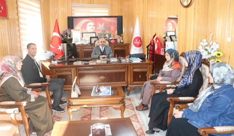 hafizlik-yarismasi-turkiye-birincisi-elazigdan-Di9znx32.jpg
