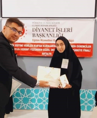 kuran-i-kerimi-yuzunden-guzel-okuma-yarismasinda-turkiye-ucuncusu-elazigdan-d1AjOmss.jpg
