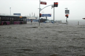 meteorolojiden-kuvvetli-yagis-ve-firtina-uyarisi-bircok-bolgede-siddetli-hava-kosullari-bekleniyor-EguYFDNu.jpg