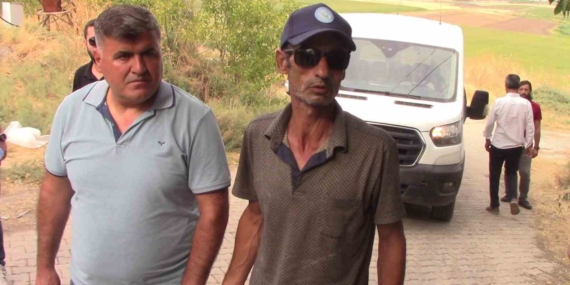 Narin Güran Cinayetinde Yeni Gelişme: Cesedi Taşıyan Zanlının Keşif Görüntüleri Ortaya Çıktı Narin Güran Cinayetinde Yeni Gelişme: Cesedi Taşıyan Zanlının Keşif Görüntüleri Ortaya Çıktı