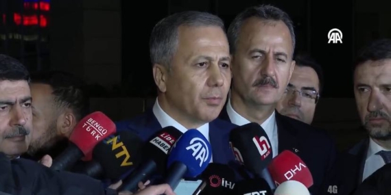 İçişleri Bakanı Yerlikaya Terör Saldırısının PKK ile bağlantılı olabileceğini söyledi. İçişleri Bakanı Yerlikaya Terör Saldırısının PKK ile bağlantılı olabileceğini söyledi.