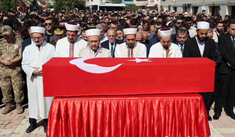 sehit-alan-son-yolculuguna-ugurlandi-TdB2Z6sX.jpg
