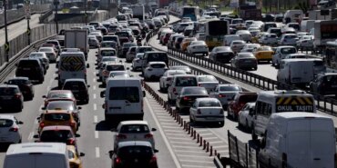 suruculerin-dikkatine-trafik-cezalarina-yuzde-45-oraninda-zam-geliyor-XIgWSG9f.jpg