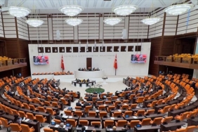 tbmm-genel-kurulu-karar-yeter-sayisi-bulunamadigi-icin-kapandi-J22zYQwF.jpg