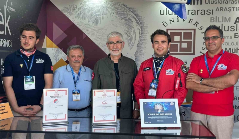 troket-takimi-teknofestte-ilgi-odagi-oldu-X4tMdPpj.jpg