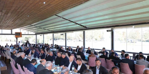 Vali Hatipoğlu ve Başkan Şerifoğulları, muhtarlarla bir araya geldi Vali Hatipoğlu ve Başkan Şerifoğulları, muhtarlarla bir araya geldi