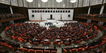 9-yargi-paketi-maddeleri-neler-tbmmde-kabul-edilen-9-yargi-paketi-hangi-degisiklikleri-getiriyor-B83kYz1V.jpg