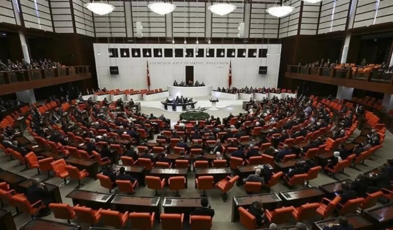 9-yargi-paketi-maddeleri-neler-tbmmde-kabul-edilen-9-yargi-paketi-hangi-degisiklikleri-getiriyor-B83kYz1V.jpg