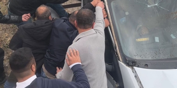 Tatvan-Elazığ Treni Pikapla Çarpıştı: Hemzemin Geçitte Feci Kaza! Tatvan-Elazığ Treni Pikapla Çarpıştı: Hemzemin Geçitte Feci Kaza!