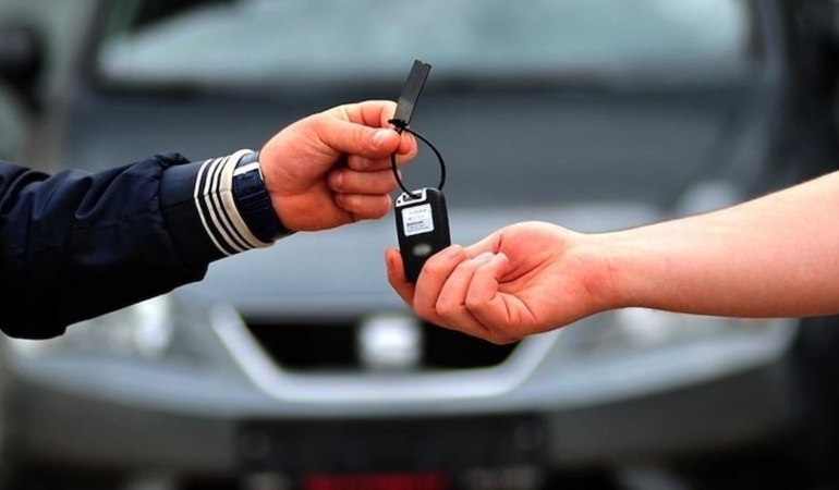 arac-alacaklar-icin-yeni-donem-trafik-sigortasinda-ayni-gun-zorunlulugu-geliyor-hHvmBAjc.jpg