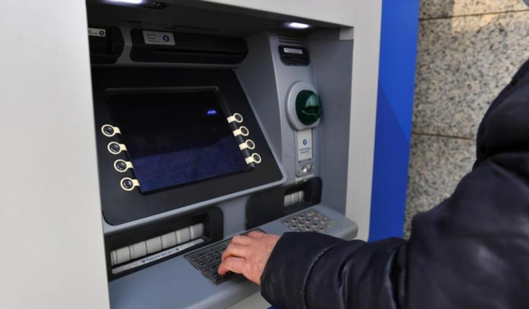 bankacilikta-yeni-donem-geri-donusumlu-yeni-nesil-atmler-hayata-geciyor-FacLexr4.jpg