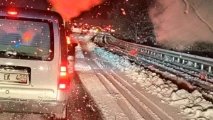 elazig-malatya-kara-yolu-trafi_1732476383_iC9Tcz.jpg