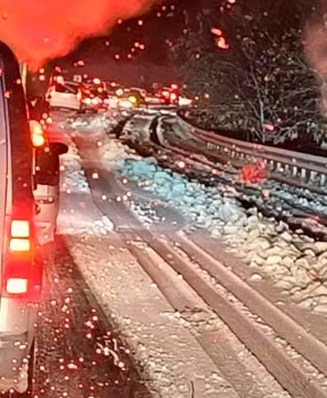 elazig-malatya-kara-yolu-trafi_1732476383_iC9Tcz.jpg