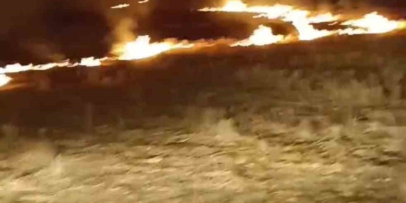 Elazığ Yolüstü Köyünde Otluk Alanda Çıkan Yangın Köylülerce Söndürüldü