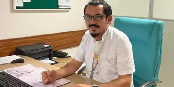 Elazığ’da 2 Yıl Önce Sevgilisini Bıçaklayan Doktor Evinde Ölü Bulundu Elazığ’da 2 Yıl Önce Sevgilisini Bıçaklayan Doktor Evinde Ölü Bulundu