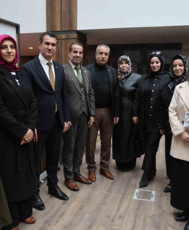 elazigda-20-kasim-dunya-cocuk-haklari-gunu-kapsaminda-anlamli-etkinlik-KiJrXgvR.jpg