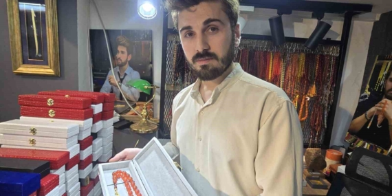 Elazığ’da 200 Yıllık Osmanlı Kehribar Tespih 330 Bin Liraya Satılıyor