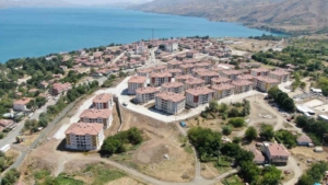 elazigda-2020-depremzedeleri-icin-yeni-kuralar-cekildi-302-aile-evlerine-kavustu-BATj4TO9.jpg