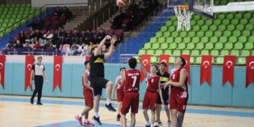 elazigda-basketbol-u18-yerel-lig-mucadelesi-basladi-kOrBmVAA.jpg