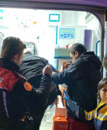elazigda-bicakli-kavga-2-yarali-qEf9LLIg.jpg