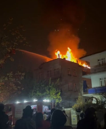elazigda-cati-yangini-IL1wdJqq.jpg