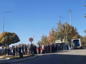 elazigda-halk-ekmege-yogun-ilgi-ZsnEAtBI.jpg