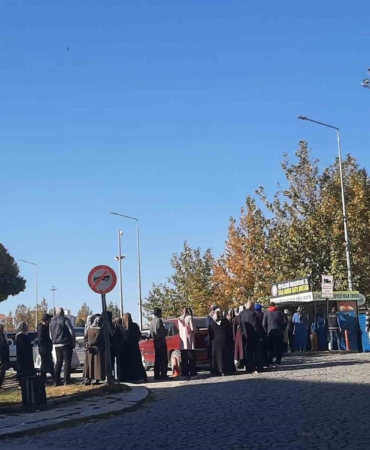 elazigda-halk-ekmege-yogun-ilgi-ZsnEAtBI.jpg